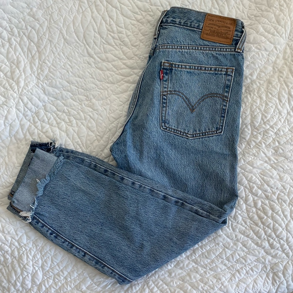 Levi’s wedgie jeans